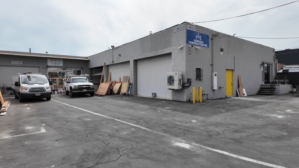 Primary Photo Of 11800 Vose St, North Hollywood Warehouse For Lease
