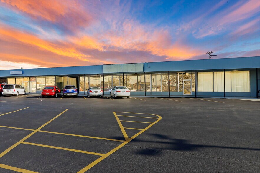 More Photos Of 2027-2055 22nd Ave, Kenosha General Retail For Sale