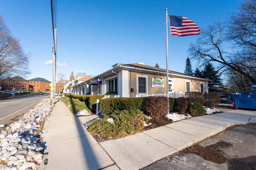 More Photos Of 36 Sparhawk St, Amesbury Daycare Center For Sale