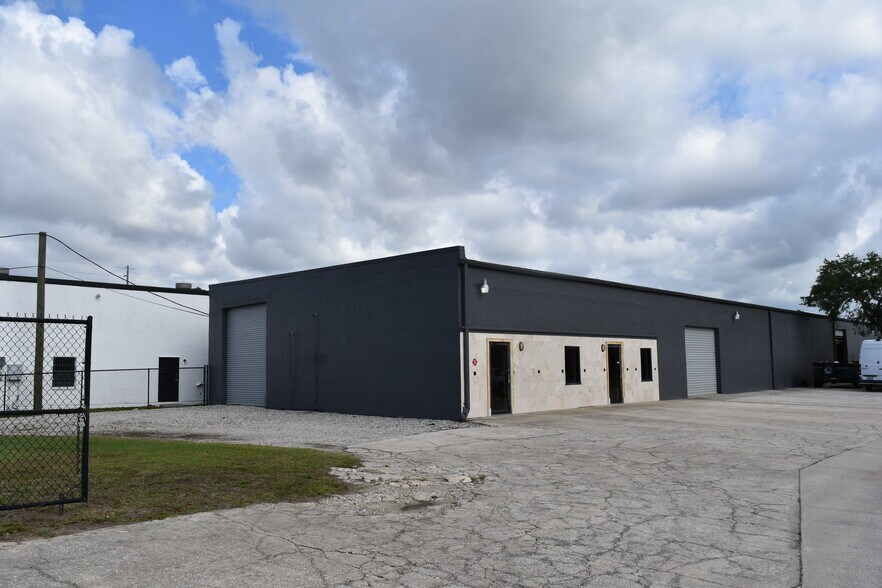 More Photos Of 3291 118th Ave N, Saint Petersburg Warehouse For Lease