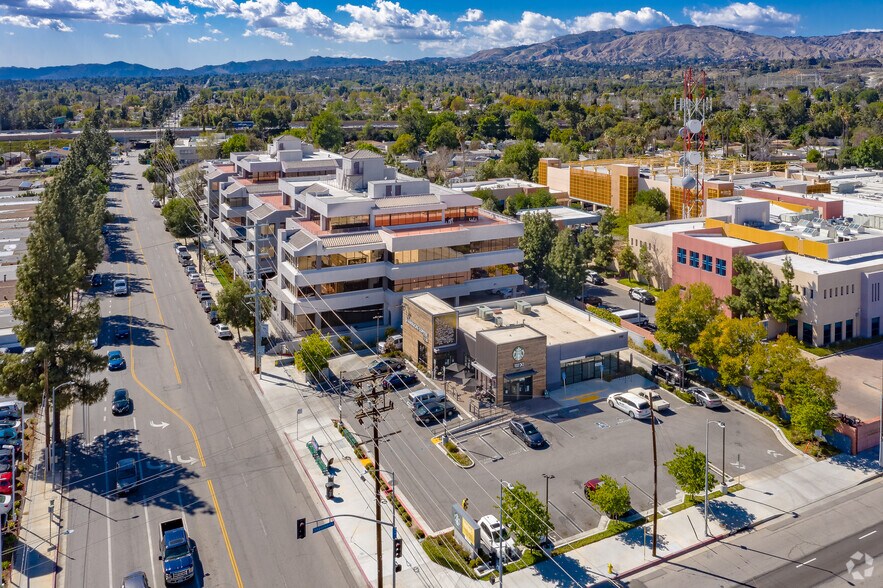 More Photos Of 11109 Sepulveda Blvd, Mission Hills General Retail For Sale