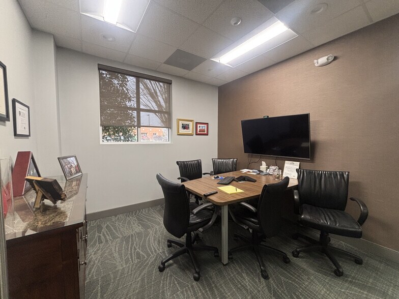 More Photos Of 755 Highland Oaks Dr, Winston-Salem Medical For Lease