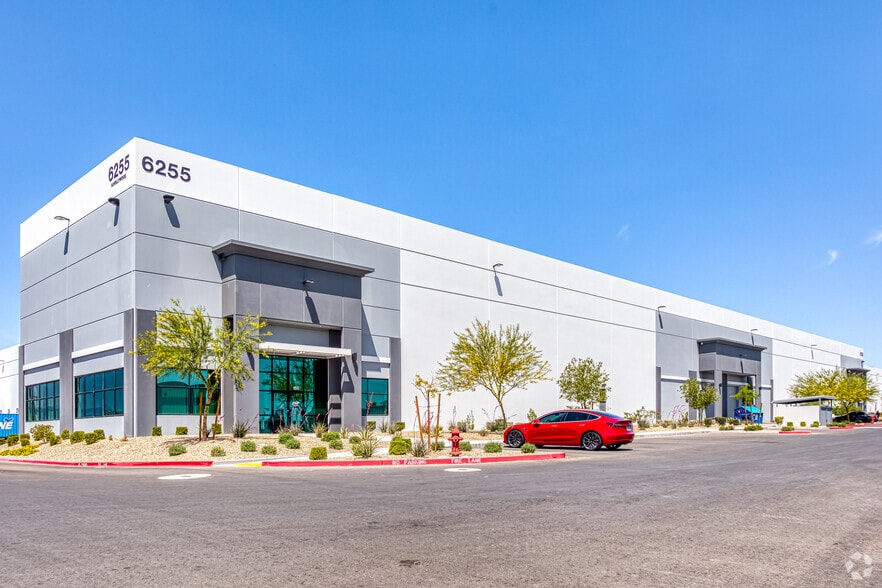 More Photos Of 6255 N Hollywood Blvd, Las Vegas Warehouse For Lease