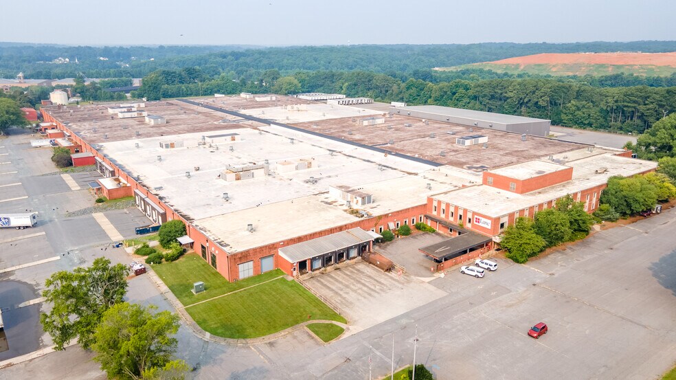 More Photos Of 401 W Hanes Mill Rd, Winston-Salem Manufacturing For Lease