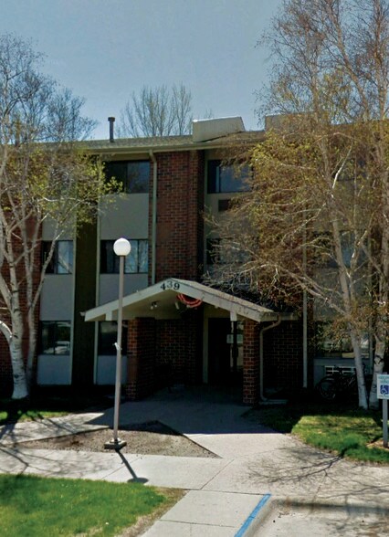 More Photos Of 439 W 25th St, Alliance Apartments For Sale