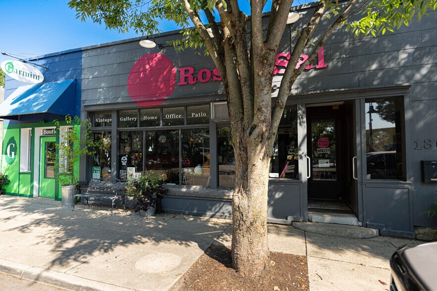 More Photos Of 136-138 Dayton St, Yellow Springs Storefront For Sale