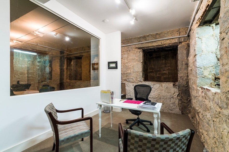 More Photos Of 675 Seminole Ave NE, Atlanta Office For Sale