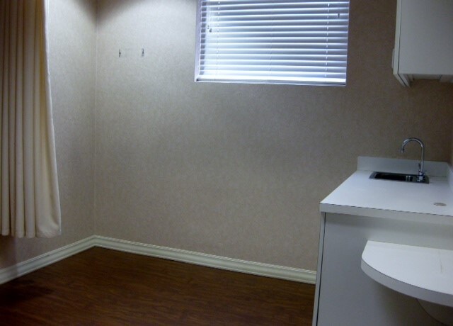 More Photos Of 712 N Washington Ave, Dallas Medical For Lease