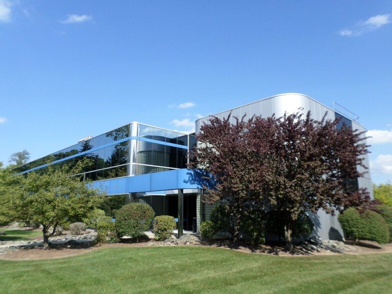 More Photos Of 200 Abington Executive Park, Clarks Summit Office For Lease