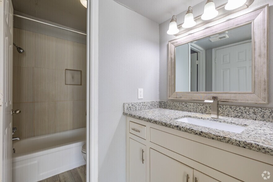 More Photos Of 311 Gladstell St, Conroe Apartments For Sale