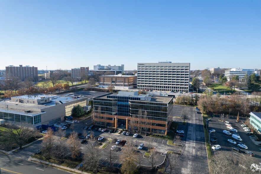 More Photos Of 40 Monument Rd, Bala Cynwyd Office For Lease