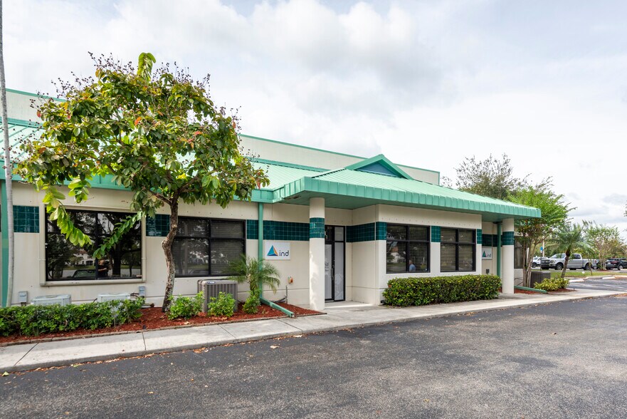 More Photos Of 731-745 Shotgun Rd, Sunrise Light Manufacturing For Sale