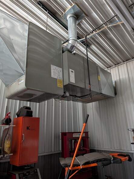 More Photos Of 400 Blackburn St, Ripon Specialty For Sale