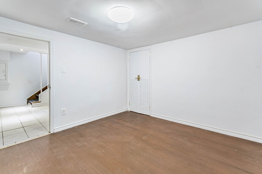 More Photos Of 740 Lansdowne Av, Toronto Multifamily For Sale