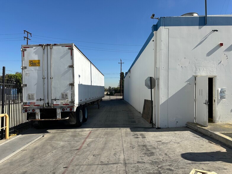 More Photos Of 13821 Marquardt Ave, Santa Fe Springs Manufacturing For Lease