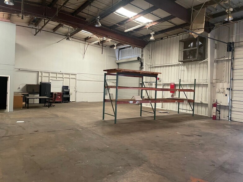 More Photos Of 6438 N 126th Ave, Largo Manufacturing For Lease