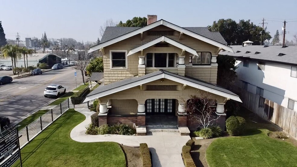 Primary Photo Of 1701 F St, Bakersfield Office For Sale