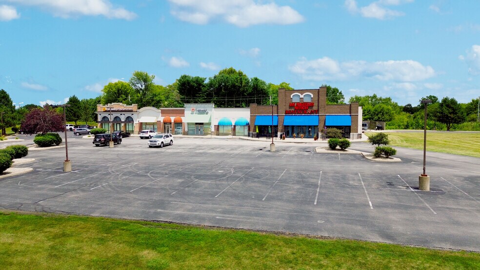 Primary Photo Of 1251 S Huntzinger Blvd, Pendleton Storefront For Sale