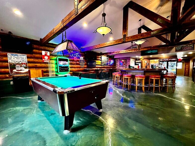 More Photos Of 307 Main St, Hollandale Restaurant For Sale
