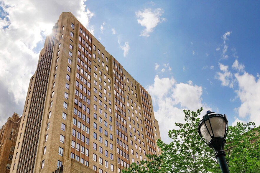 More Photos Of 1616-1618 Walnut St, Philadelphia Apartments For Lease