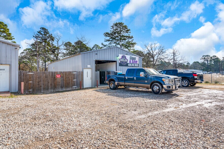 More Photos Of 18508 US Highway 69 N, Lindale Warehouse For Sale