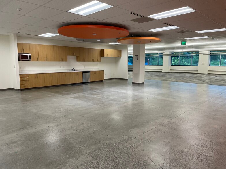 More Photos Of 2890 E Cottonwood Pky, Salt Lake City Office For Lease