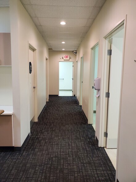More Photos Of 5000 Overland Ave, Culver City Office For Sale