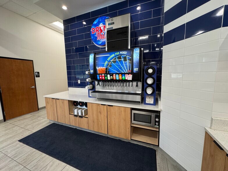 More Photos Of 5315 Troup Hwy, Tyler General Retail For Sale