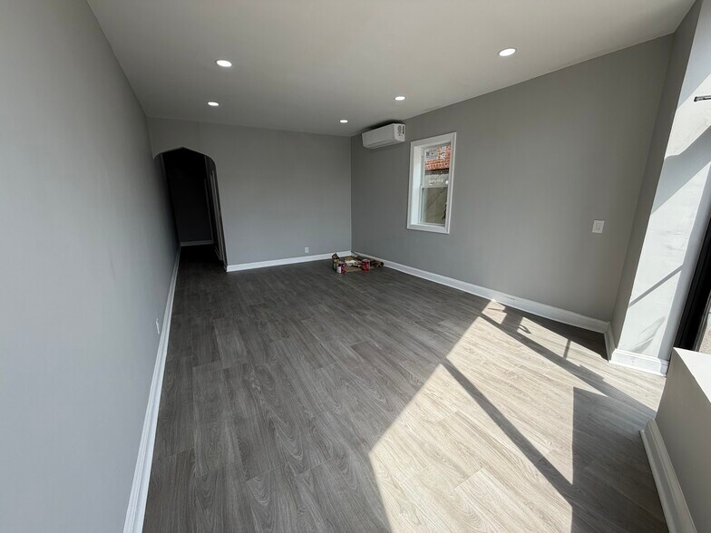 More Photos Of 141 New Hyde Park Rd, Franklin Square Storefront Retail Residential For Lease