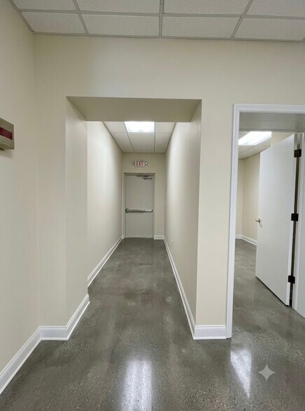 More Photos Of 6851 Bird Rd, Miami Freestanding For Lease