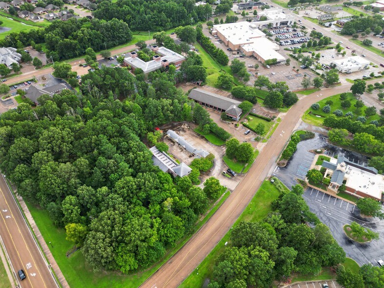 More Photos Of 2027 Strawberry Hill Dr, Madison Carwash For Sale