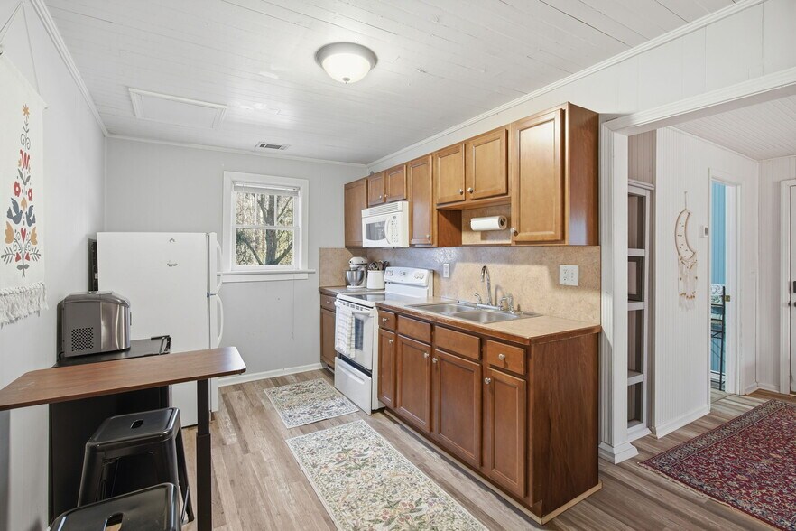 More Photos Of 1374 Dawsonville Hwy, Dahlonega Multifamily For Sale