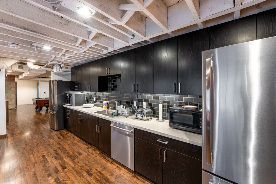 More Photos Of 625-629 8th Ave, San Diego Loft Creative Space For Lease