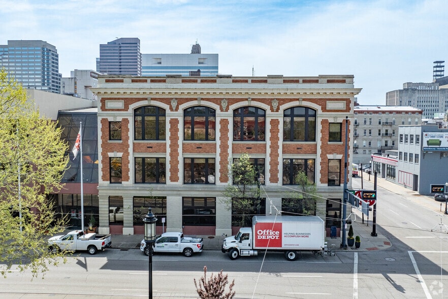 More Photos Of 1008 Race St, Cincinnati Office Residential For Sale