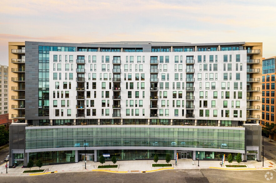 More Photos Of 216 S Pinckney St, Madison Apartments For Lease