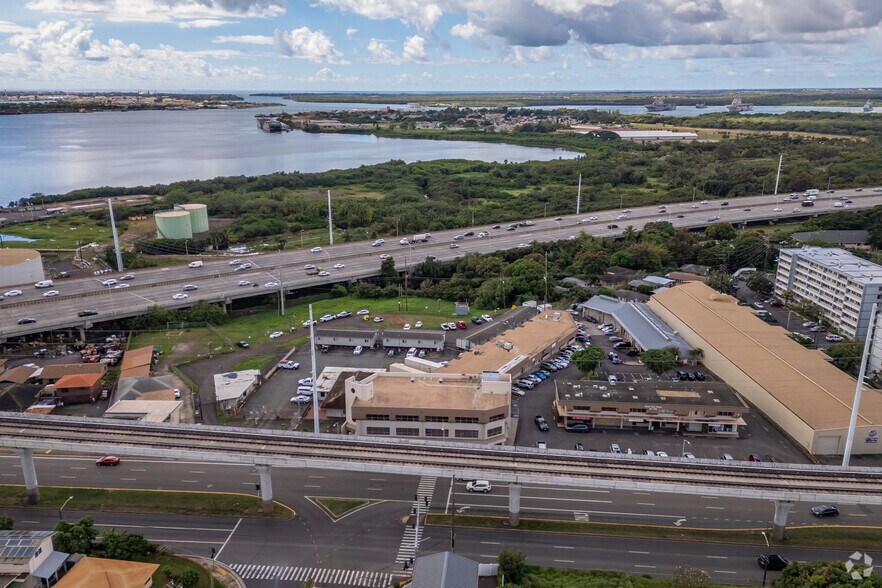 More Photos Of 97-719 Kamehameha Hwy, Pearl City Office For Lease