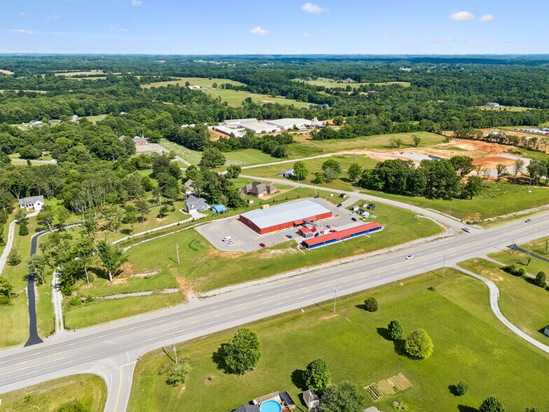 More Photos Of 4070 Old Highway 431, Greenbrier Freestanding For Sale
