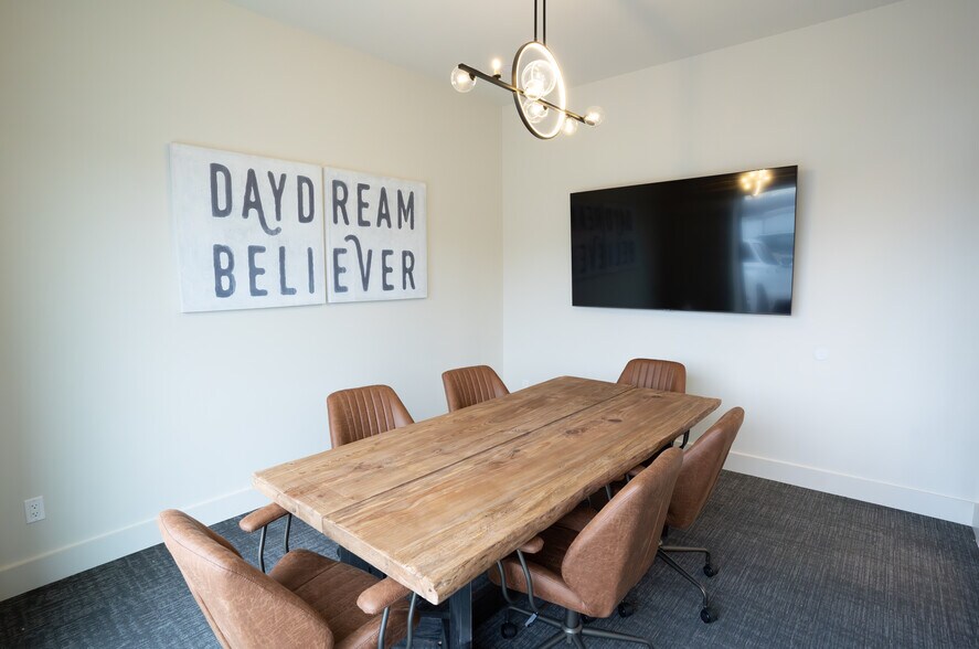 More Photos Of 5955 Atlanta Hwy, Alpharetta Office For Sale