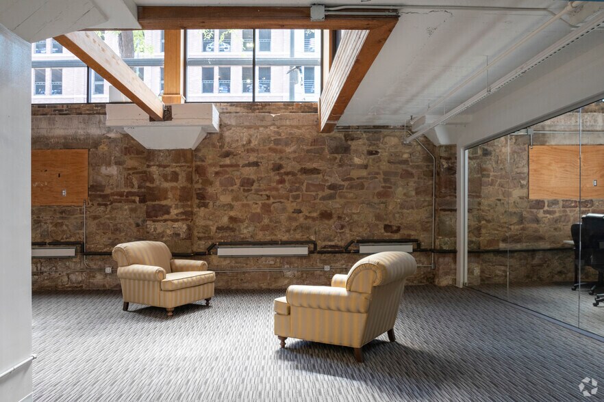 More Photos Of 1425 Market St, Denver Office For Sale