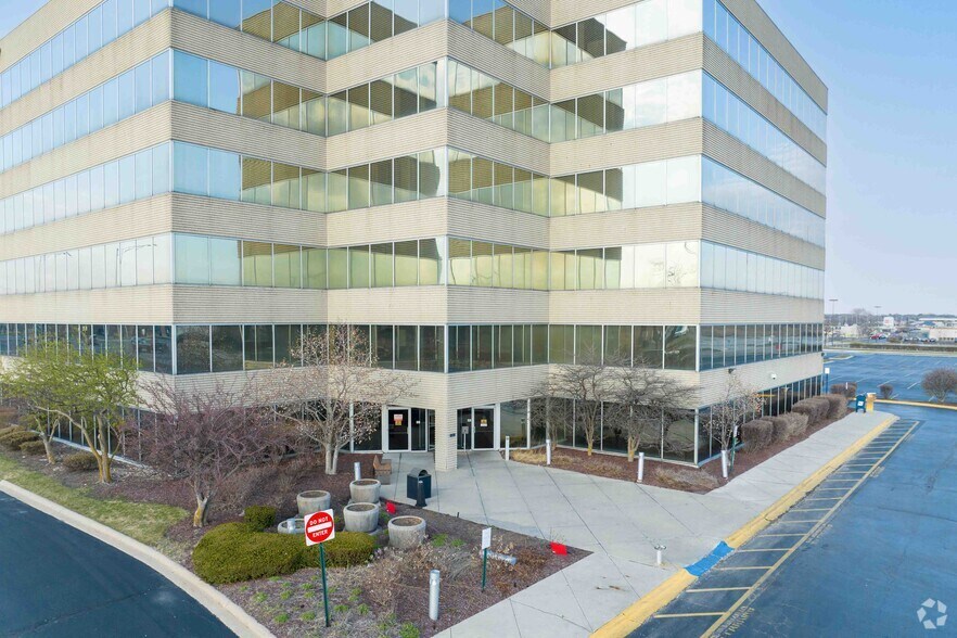 More Photos Of 4747 Lincoln Mall Dr, Matteson Office For Lease