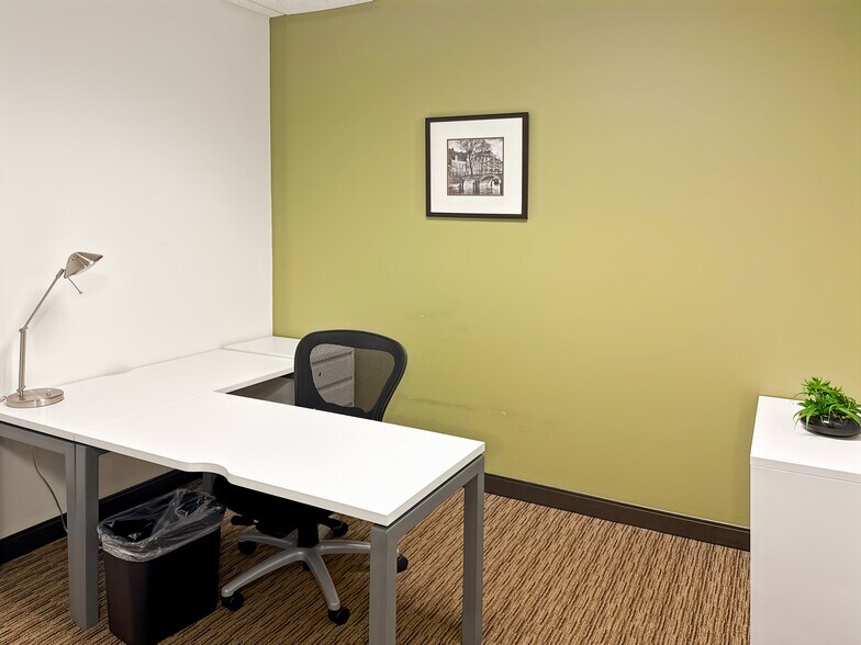 More Photos Of 8295 Tournament Dr, Memphis Coworking Space