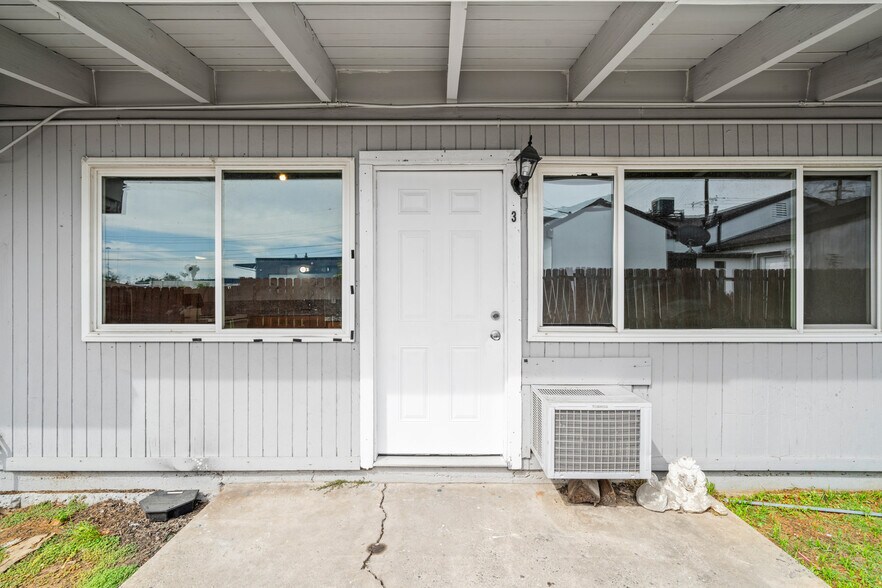 More Photos Of 2605 Albatross Way, Sacramento Apartments For Sale