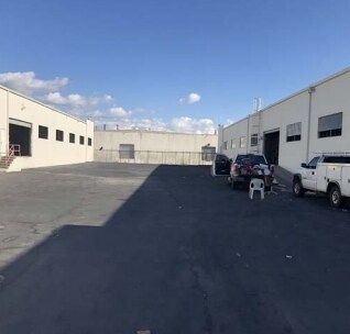 More Photos Of 2748 E Tanager Ave, Commerce Warehouse For Lease