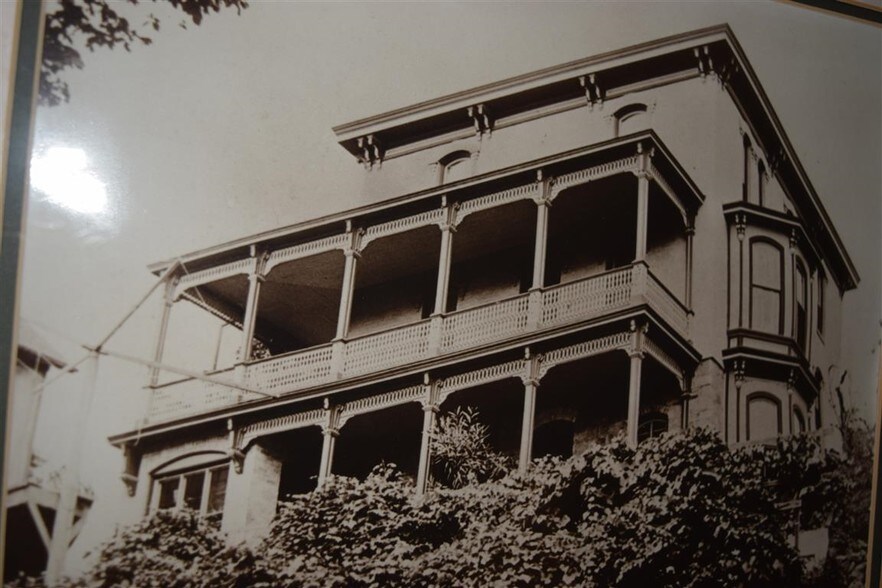 More Photos Of 138 1st St, Baraboo Office For Sale