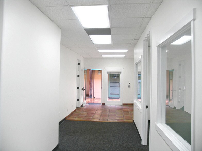 More Photos Of 2656-2664 29th St, Santa Monica Loft Creative Space For Lease