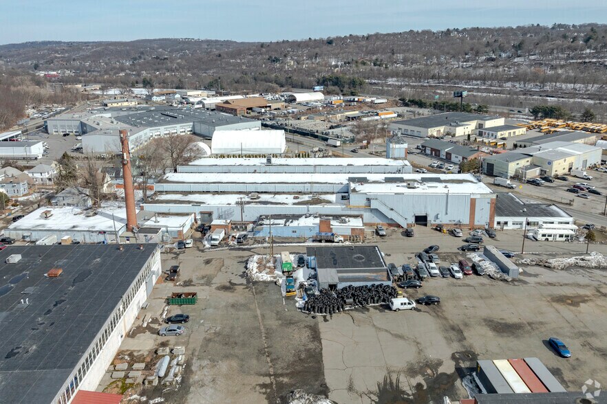 More Photos Of 150 E Aurora St, Waterbury Manufacturing For Sale