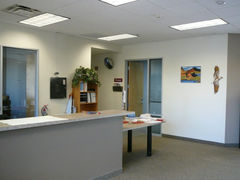 More Photos Of 17667 N 91st Ave, Peoria Schools For Sale