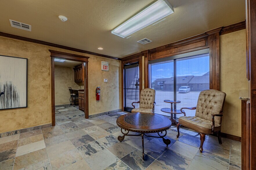 More Photos Of 1530 SW 89th St, Oklahoma City Office For Sale