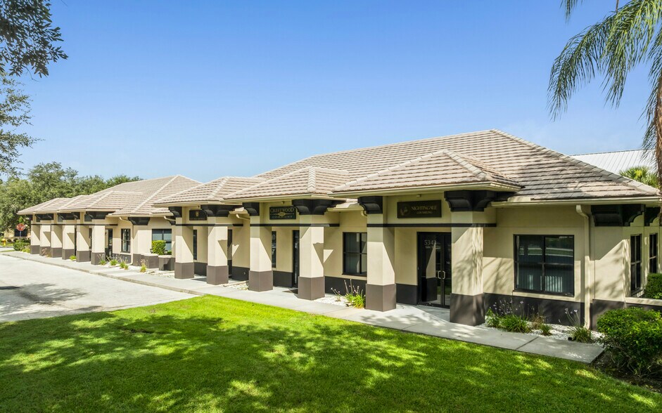 Primary Photo Of 5313-5343 Paylor Ln, Lakewood Ranch Office For Sale