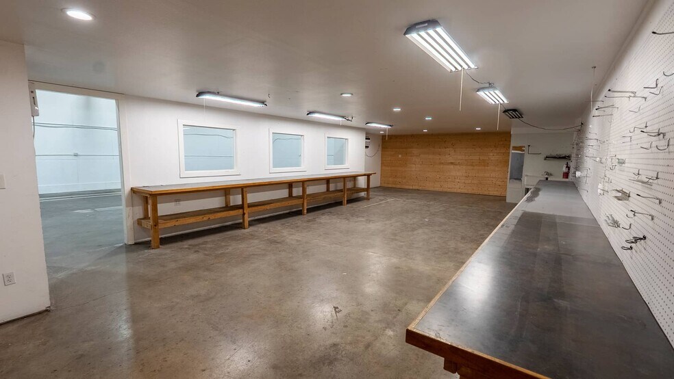 More Photos Of 310 St Elmo Rd, Austin Unknown For Lease